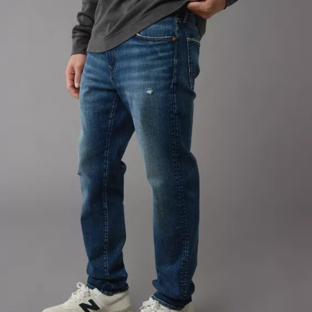 American Eagle Slim Straight Ripped Jean